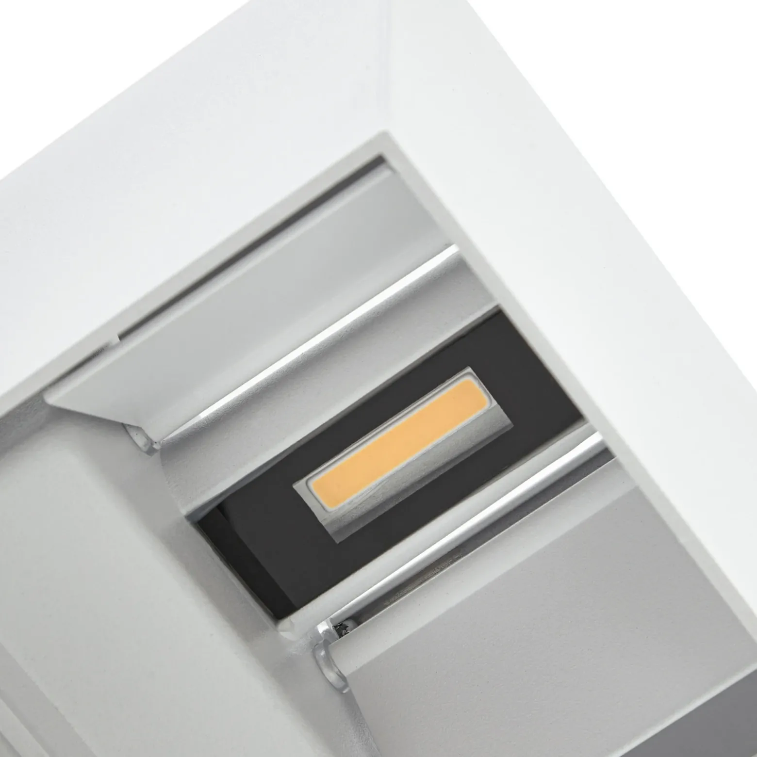 Aplique LED para exterior Lindby Nivar, angular, blanca, 20 cm, IP54