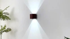 Aplique LED para exterior Lindby Smart Dara, redonda, color óxido, CCT RGB, Tuya
