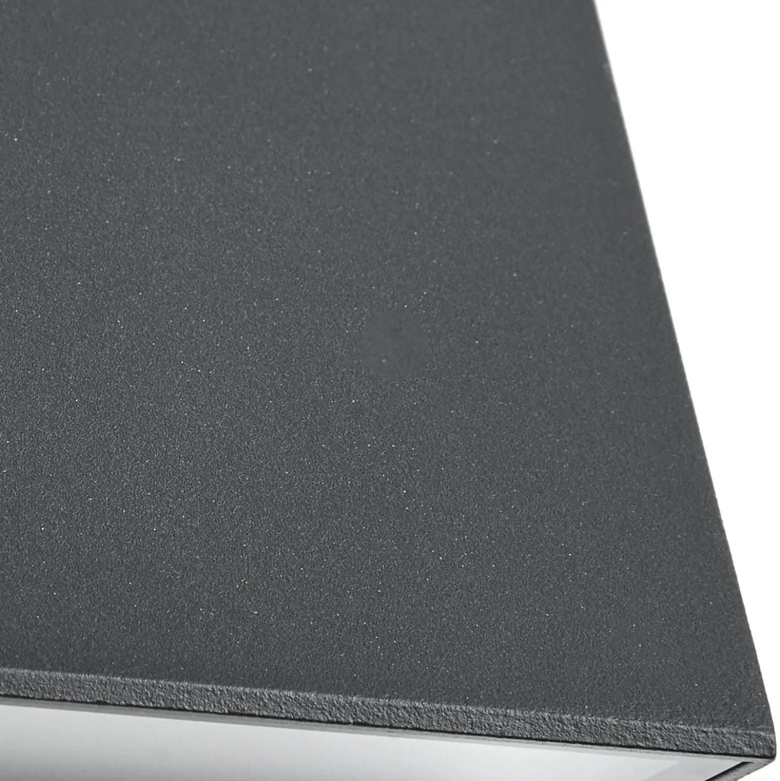 Aplique LED para exterior Lindby Triava, negro, aluminio, IP65
