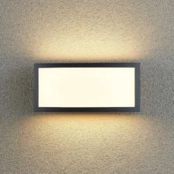 Aplique LED para exterior Lindby Jakari, angular, blanco