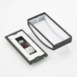 Aplique LED para exterior Lindby Jakari, angular, blanco