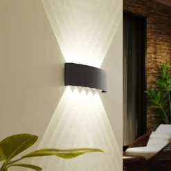Aplique LED para exterior Lindby Ithan, 5 luces, antracita, 27 cm
