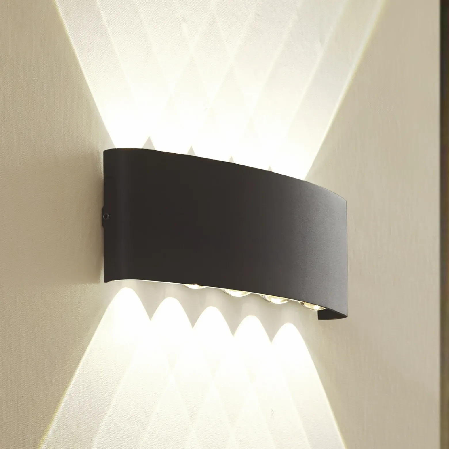 Aplique LED para exterior Lindby Ithan, 5 luces, antracita, 27 cm