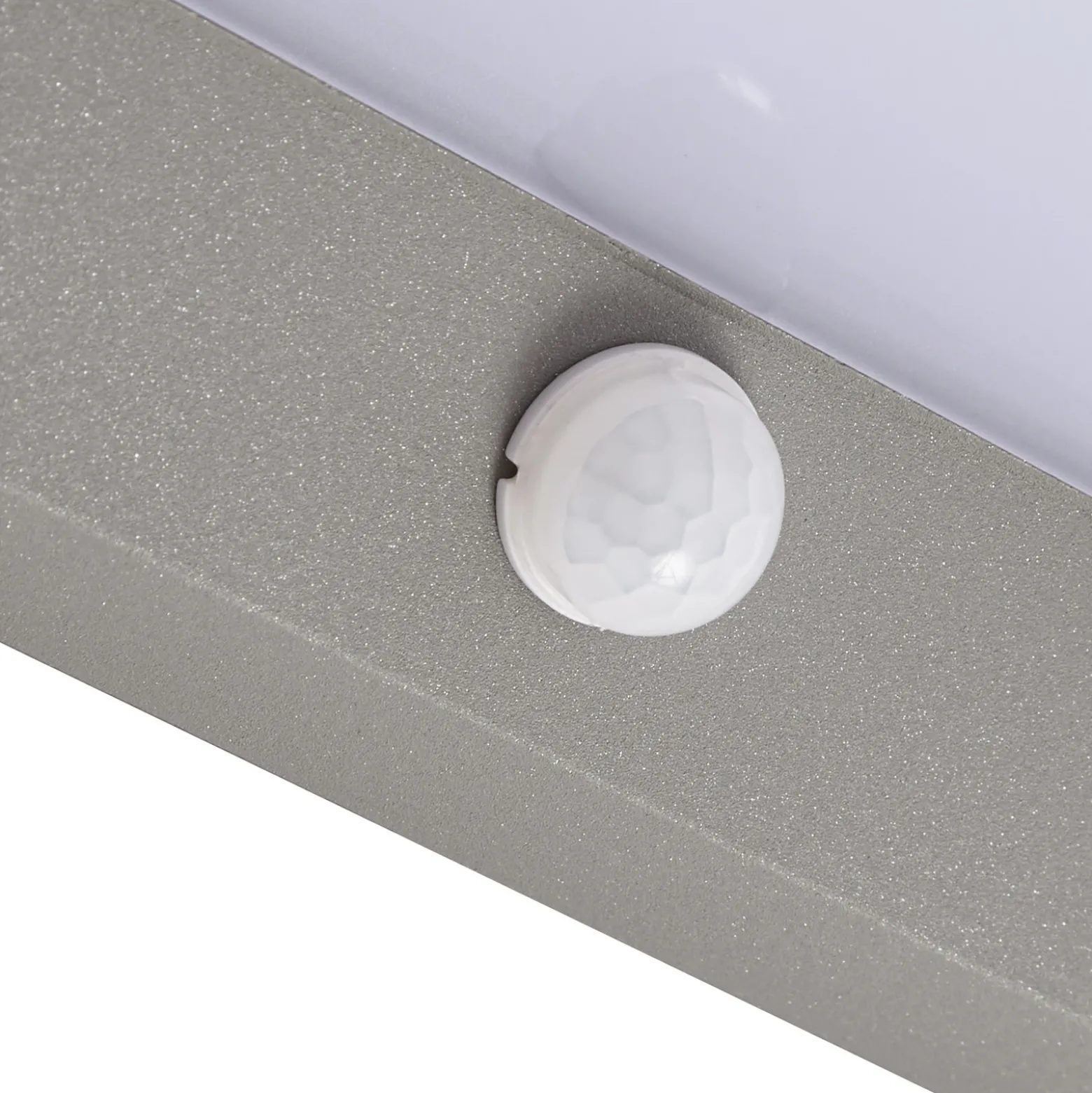 Aplique LED para exterior Lindby Fando, plata mate, con sensor, IP44