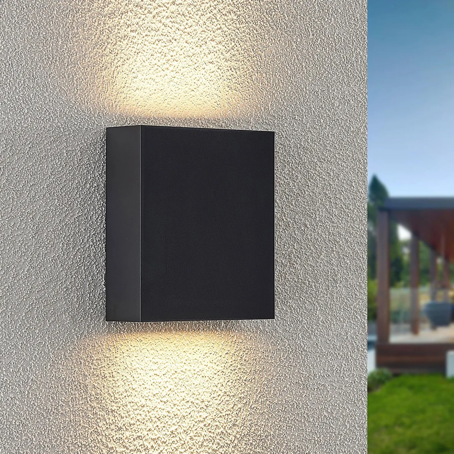 Aplique LED para exterior Lindby Ugar, 13 cm, antracita, arriba/abajo