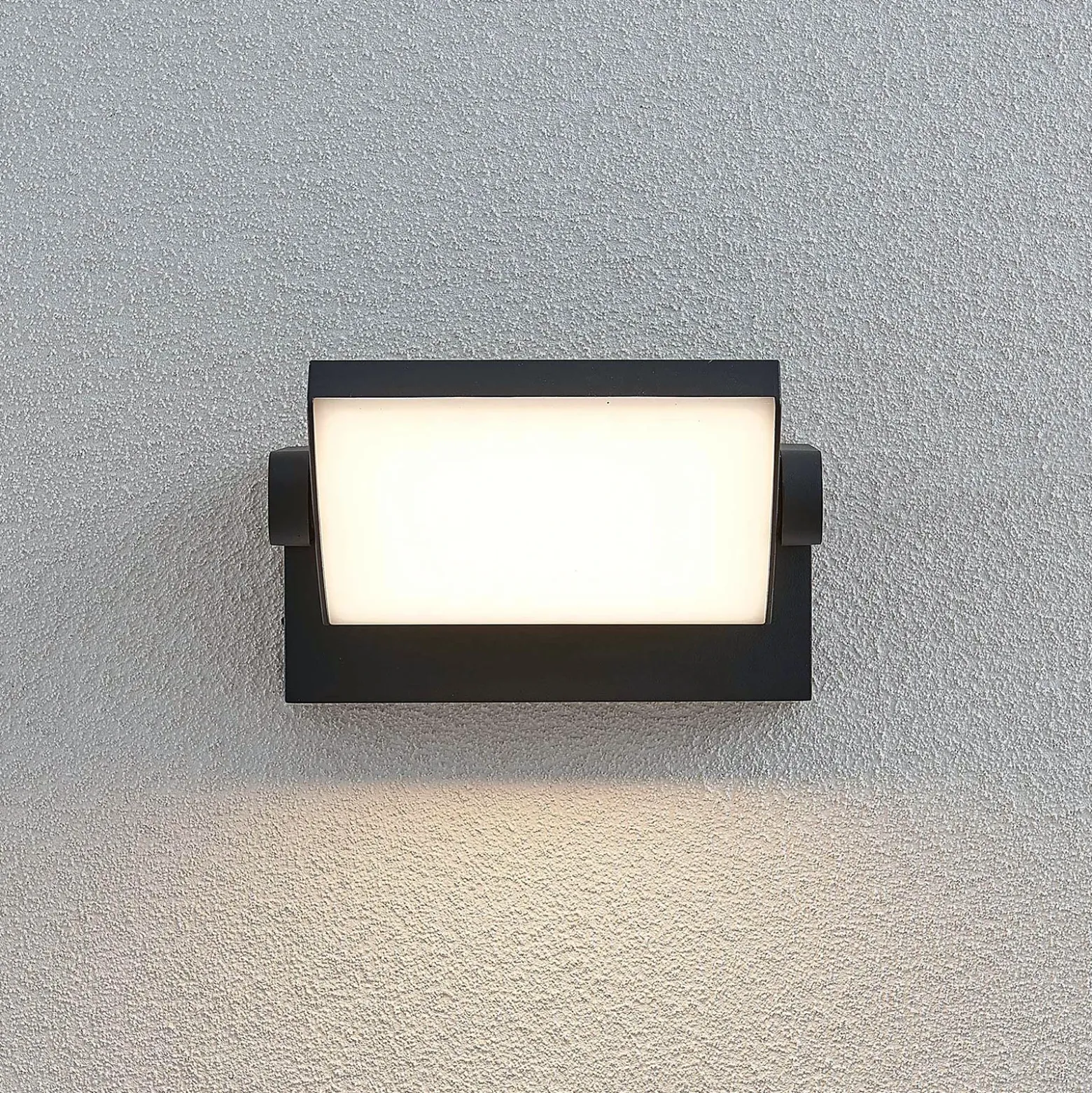 Aplique LED para exterior Lindby Sherin, color antracita, orientable