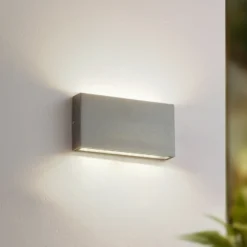 Aplique LED para exterior Lindby Jarte, plateada, metal, 17 cm, IP54