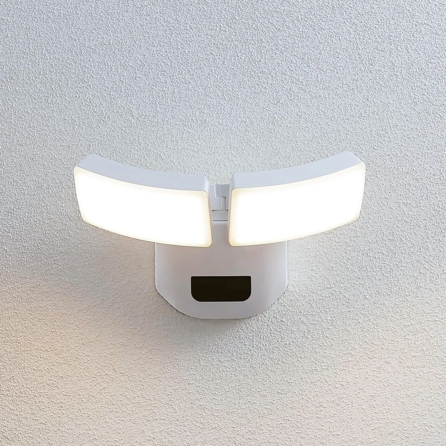 Aplique LED para exterior Lindby Nikias, 30 cm, sensor, 2 luces, blanco
