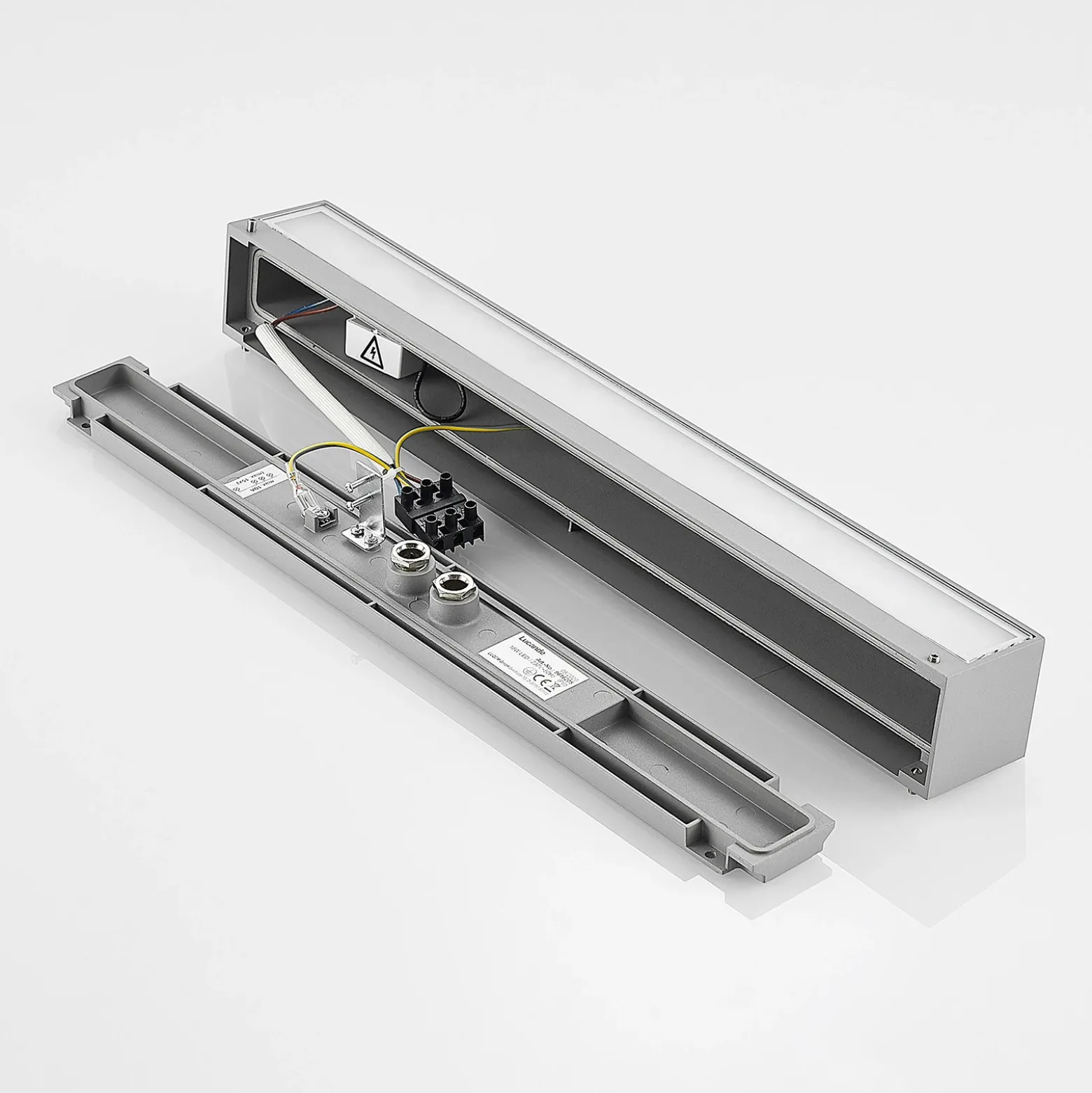 Aplique LED para exterior Lucande Lengo, 50 cm, plateada, hacia abajo, 3000 K