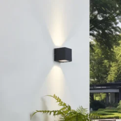 Aplique LED para exterior Lucande Merjem, 10 cm, arriba/abajo, IP54