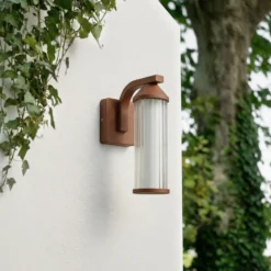 Aplique LED para exterior Neravio de Lindby, óxido, altura 26 cm, IP54