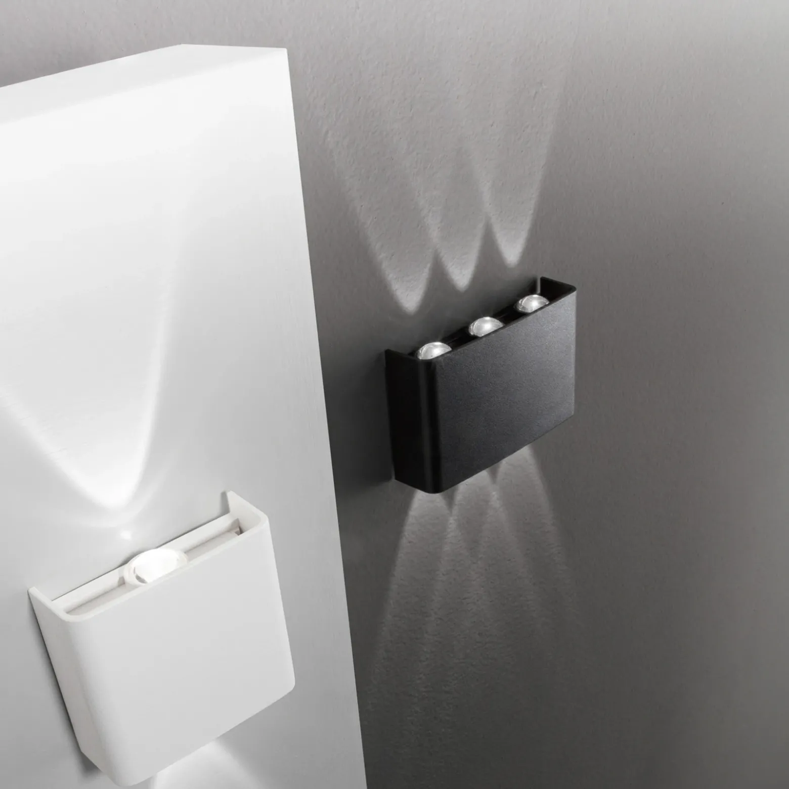 Aplique LED para exterior PEQUEÑA, negra, ancho 16 cm, plástico