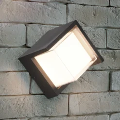Aplique LED para exterior Puno, IP54, angular