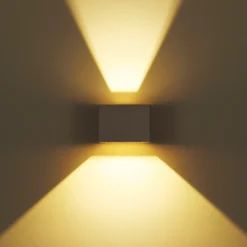 Aplique LED para exterior Veronika, color arena, luz hacia arriba/abajo, IP54