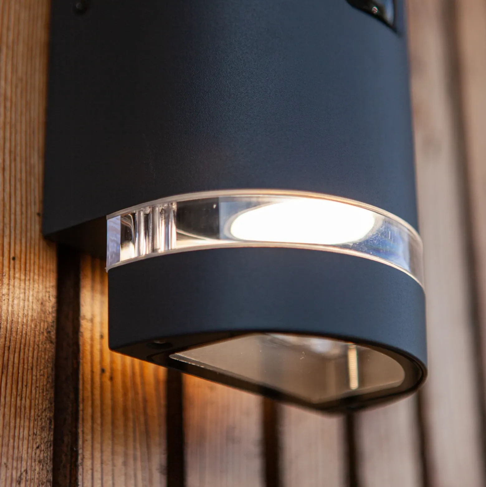 Aplique para exterior con sensor FOCUS ROUND, gris oscuro, 2 x GU10, IP44