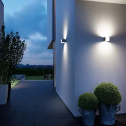 Aplique para exterior con sensor inteligente STEINEL L 830 SC, color antracita,