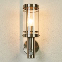 Aplique para exterior Lindby Djori, sensor, color aluminio, E27