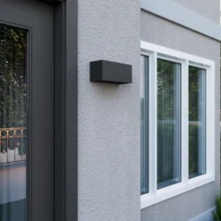 Aplique para exterior Lucande Bente, color antracita, 25 cm de ancho, IP54