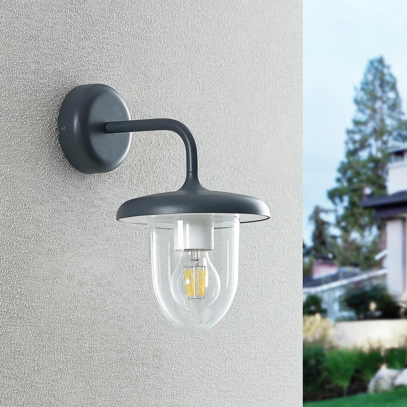 Aplique para exterior PRIOS Larkumi con portalámpara E27