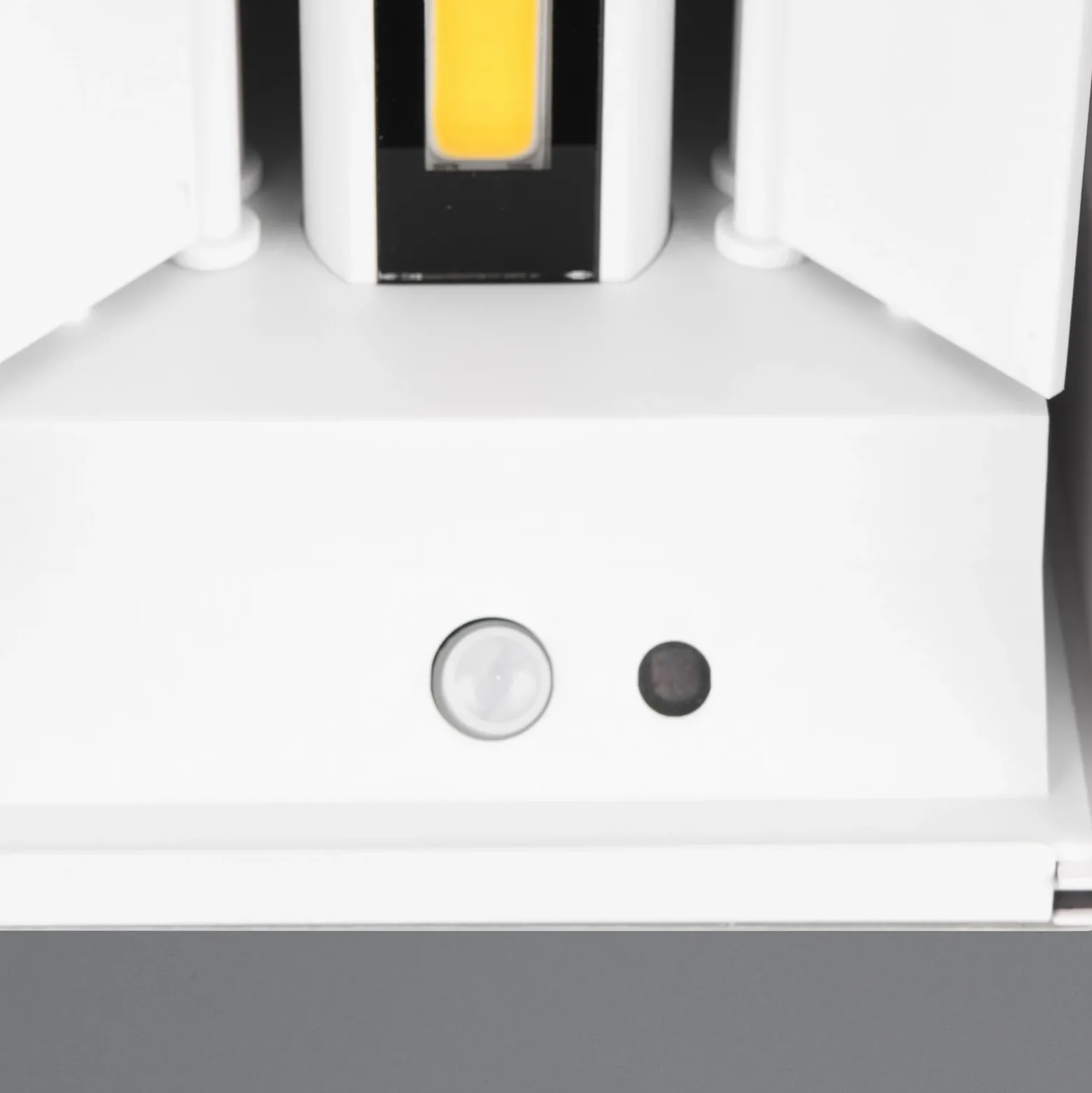 Aplique para exterior recargable LED Talent, blanco, ancho 10 cm, sensor