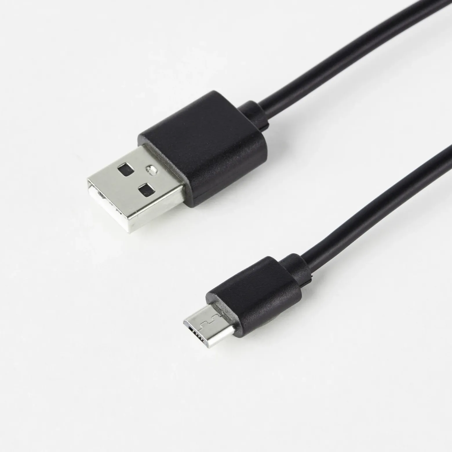 Aplique para exterior recargable LED Iseo, negro, ancho 10 cm, sensor
