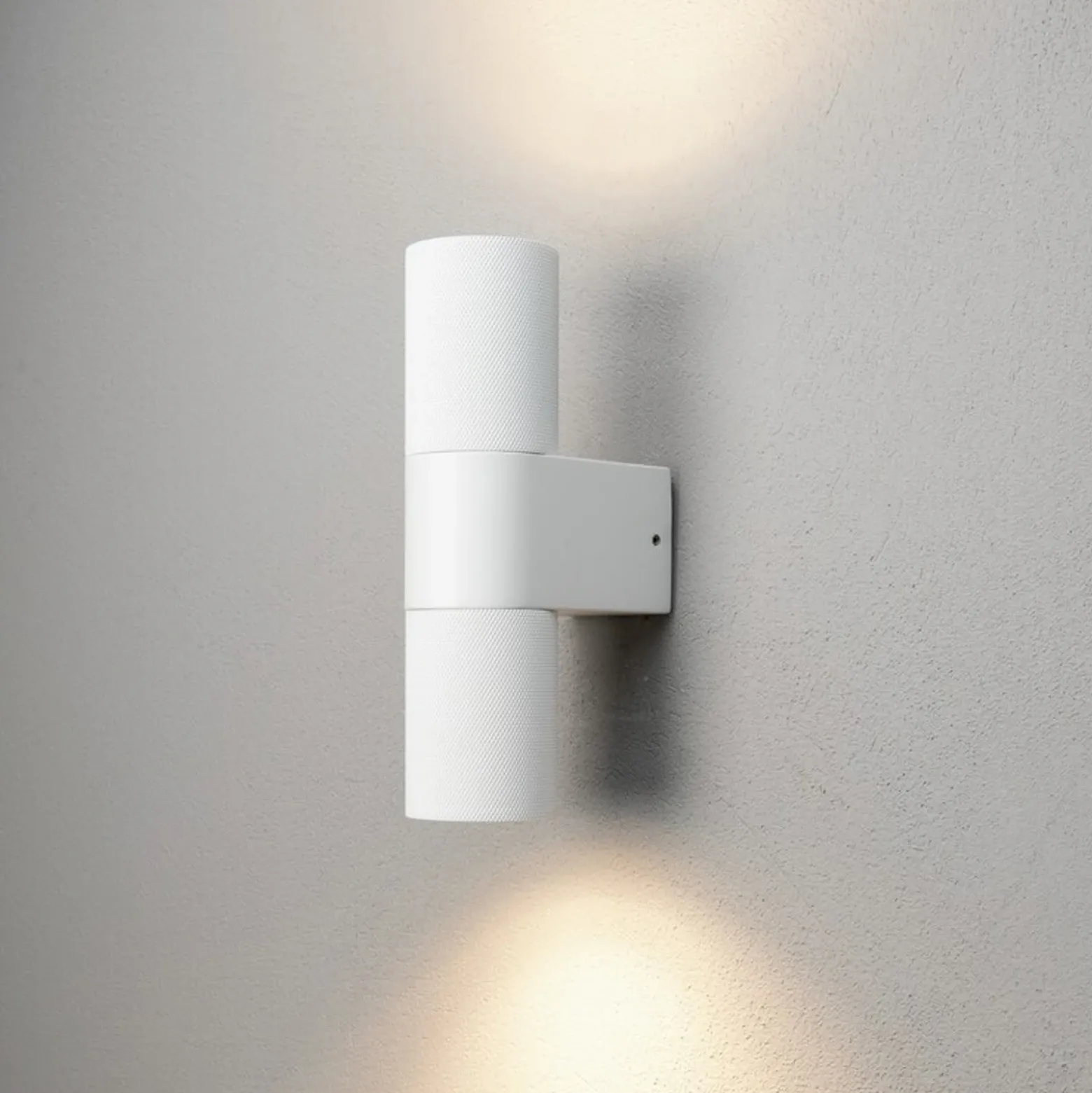 Aplique para exterior Temi, blanco, ancho 11 cm, aluminio, arriba/abajo