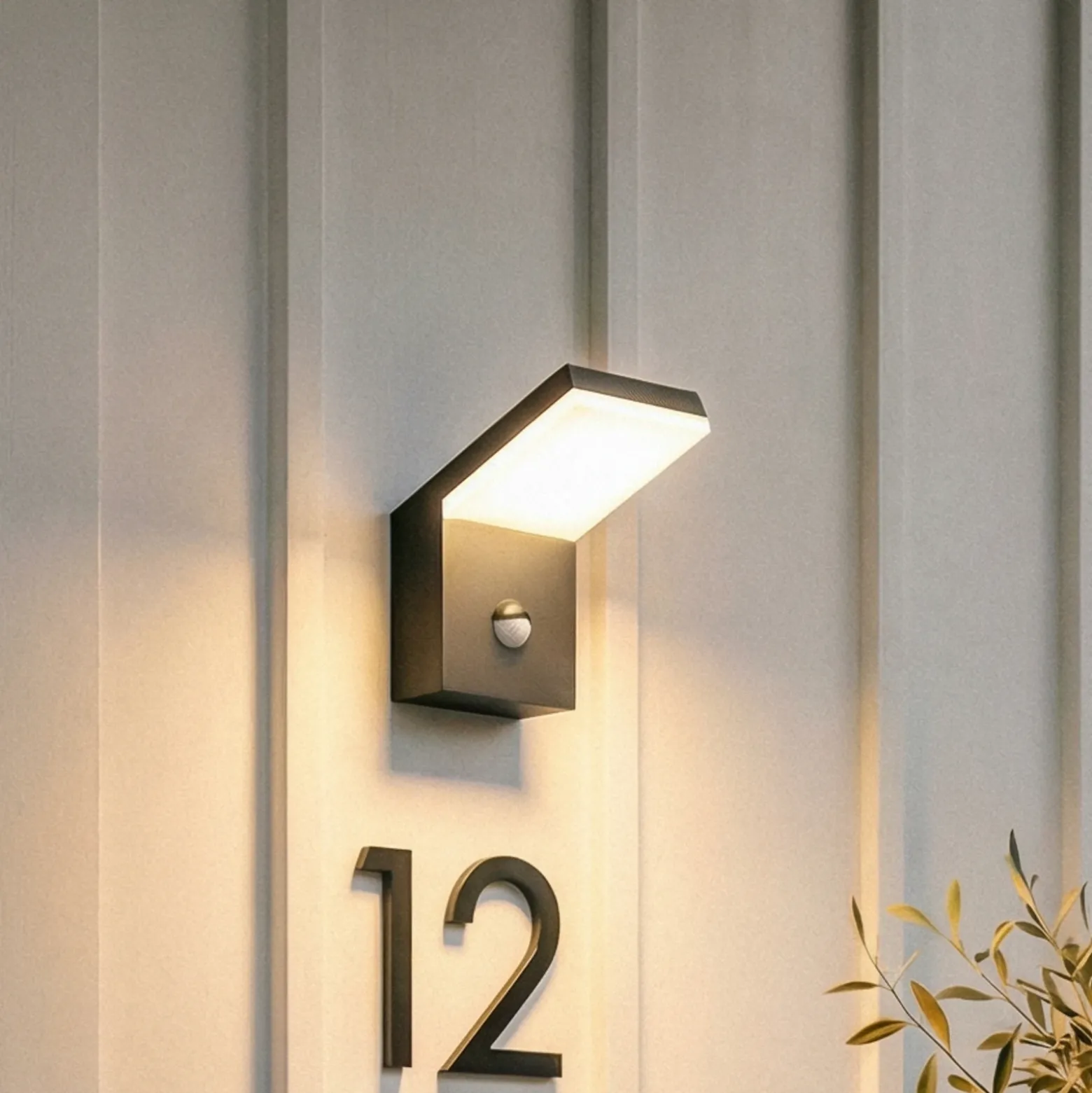 Arcchio Aplique LED para exterior Yolena, sensor, antracita, aluminio