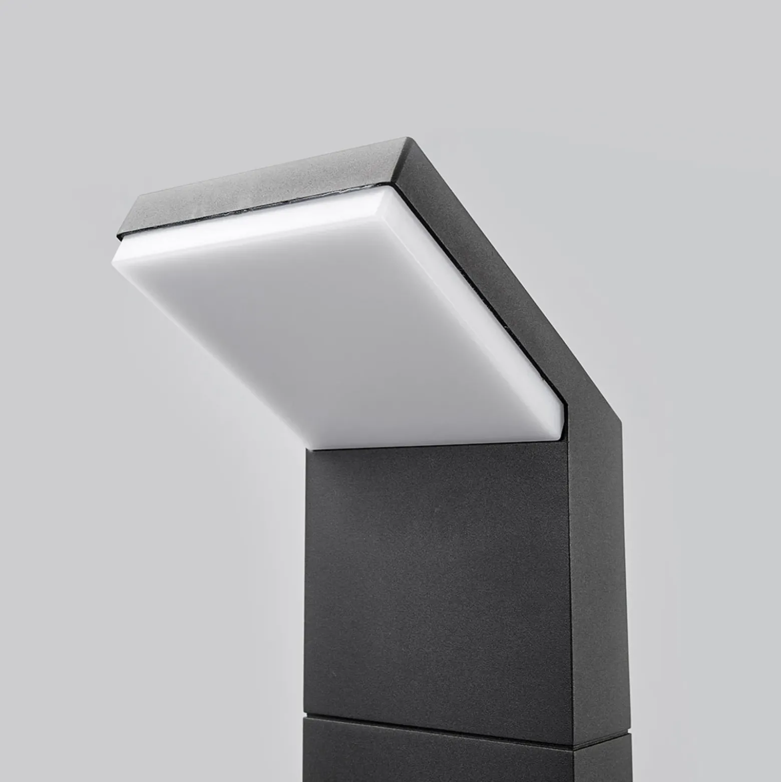 Arcchio, bolardo luminoso LED Yolena, 100 cm, antracita, aluminio