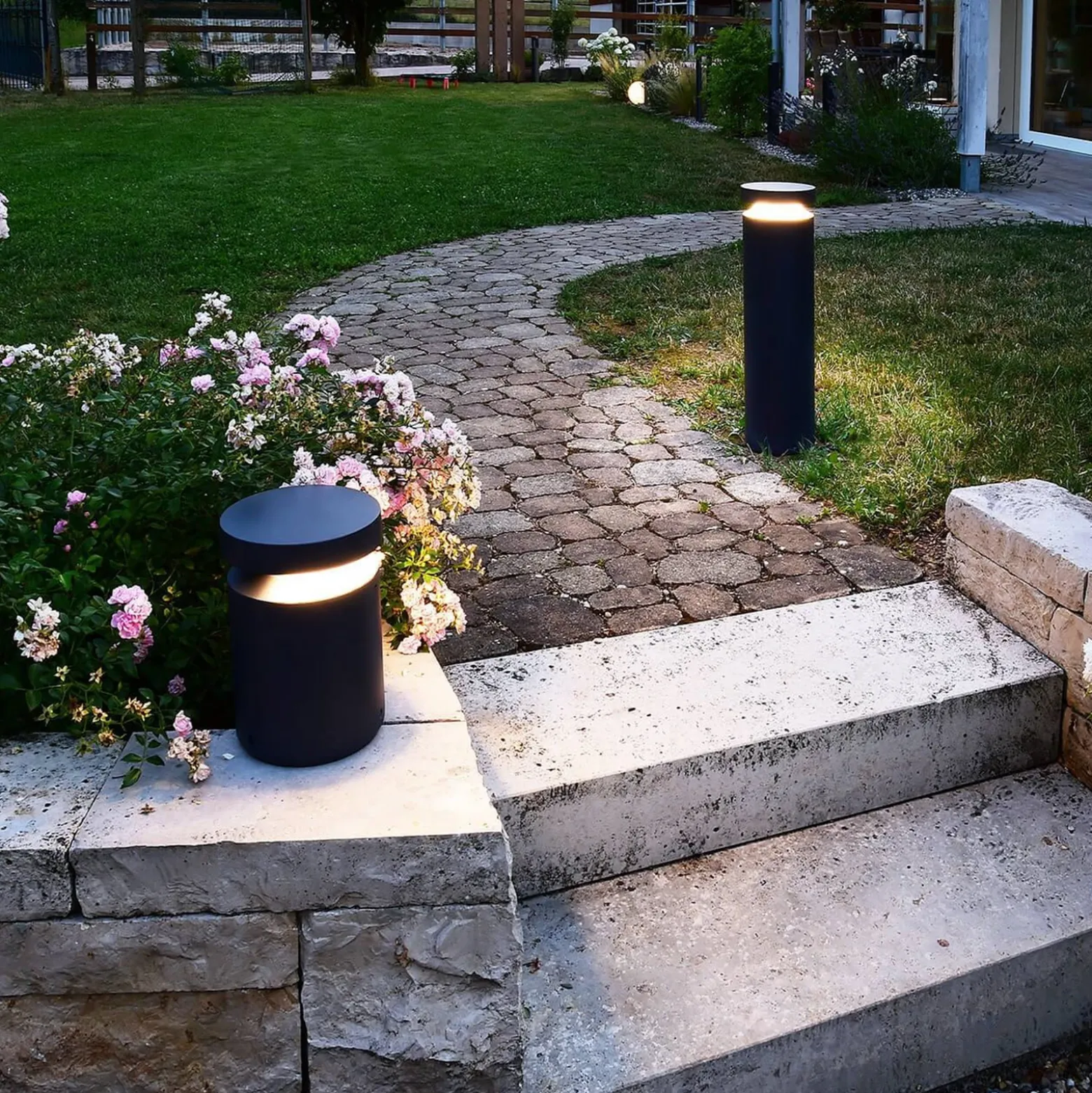 Baliza LED Faro, altura 25 cm, gris oscuro, DALI, 3.000K