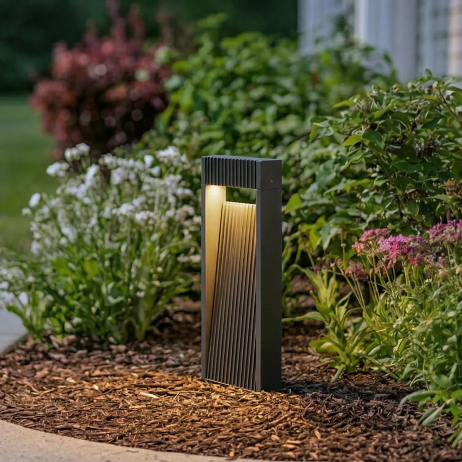 Baliza LED Lucande Tavion, 40 cm, antracita, IP65
