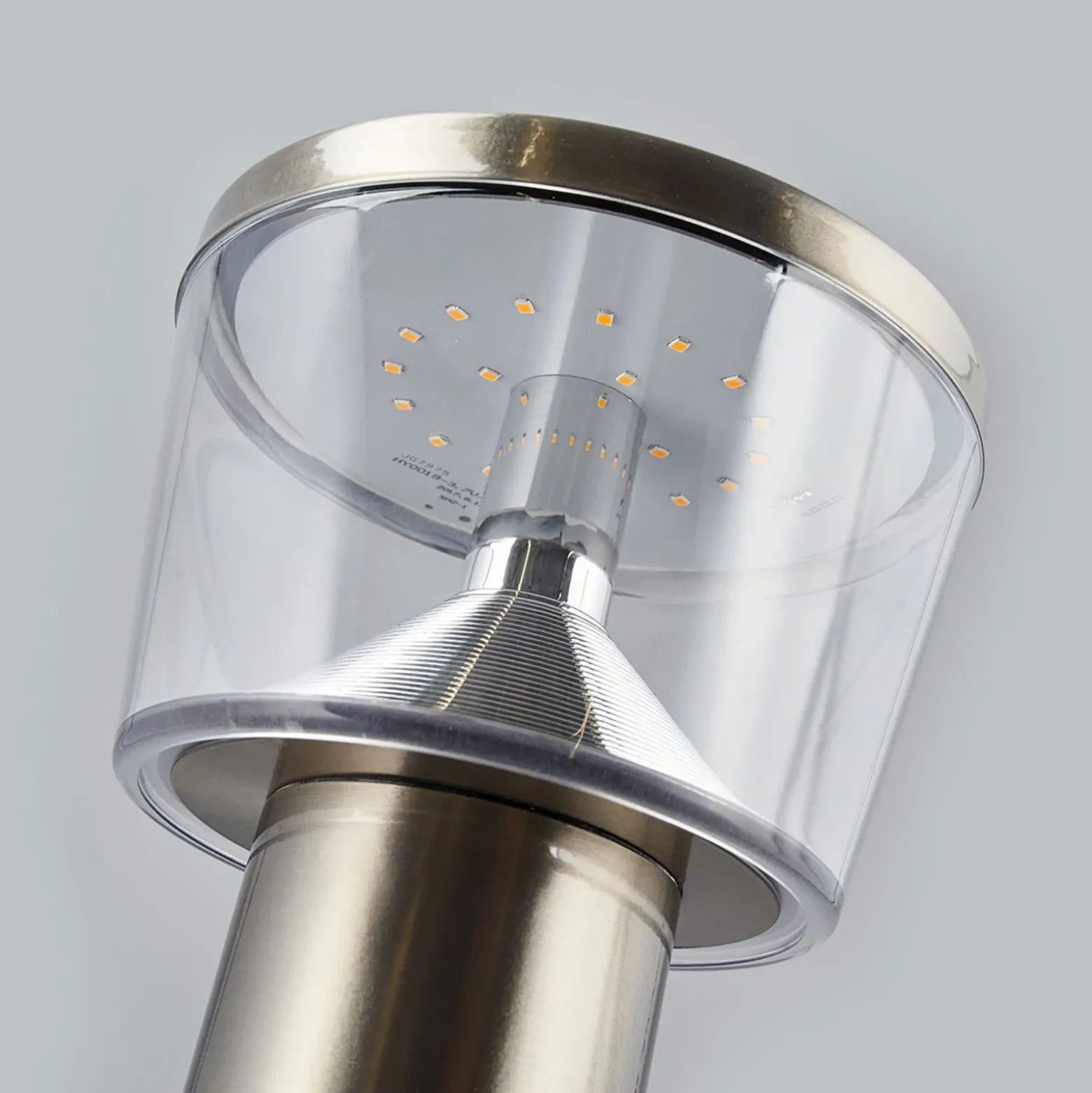 Baliza LED solar Lindby Antje, detector de movimiento, IP44
