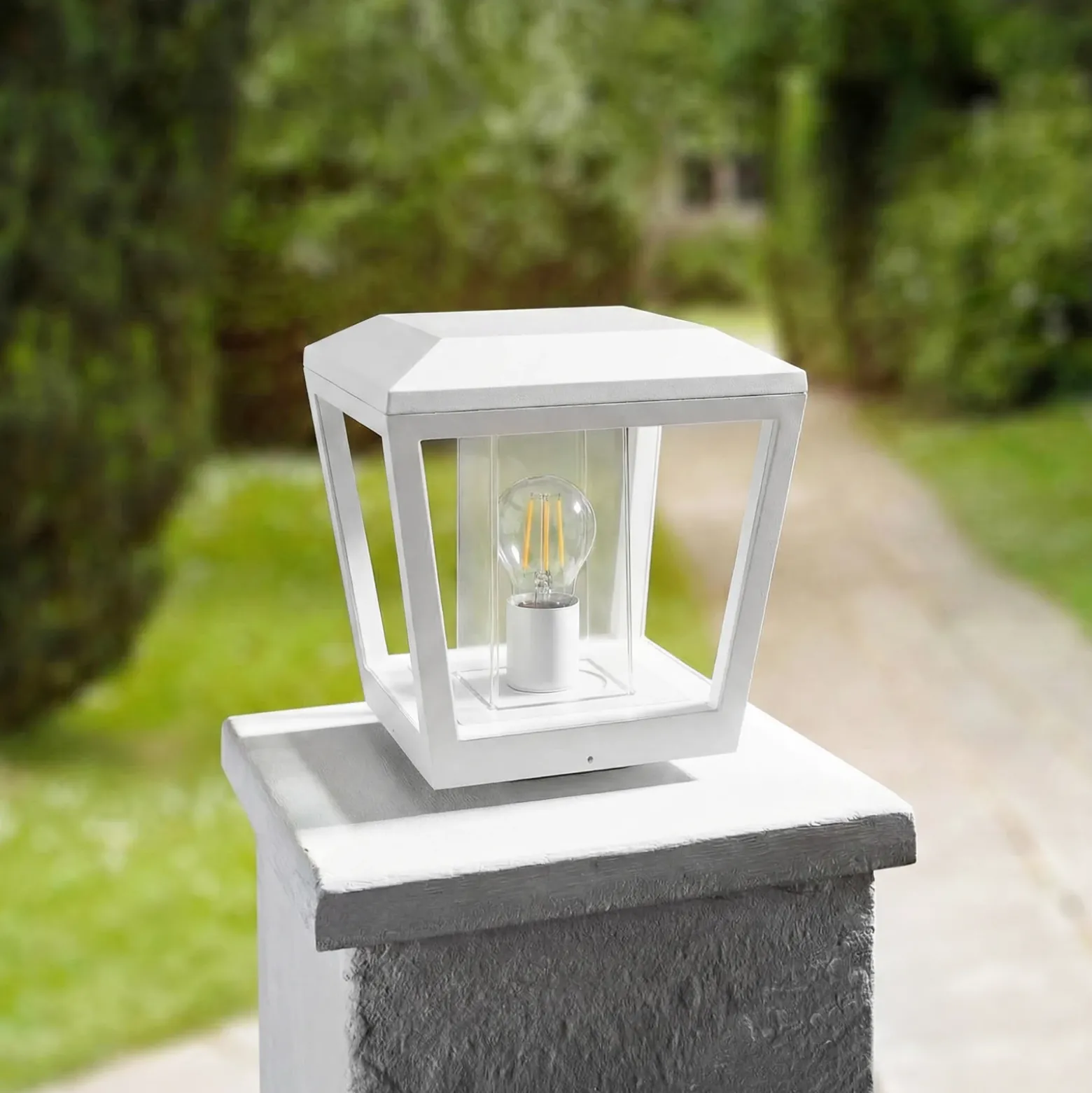 Baliza Lucande Dunia, blanca, metal, 24 cm, E27, IP54