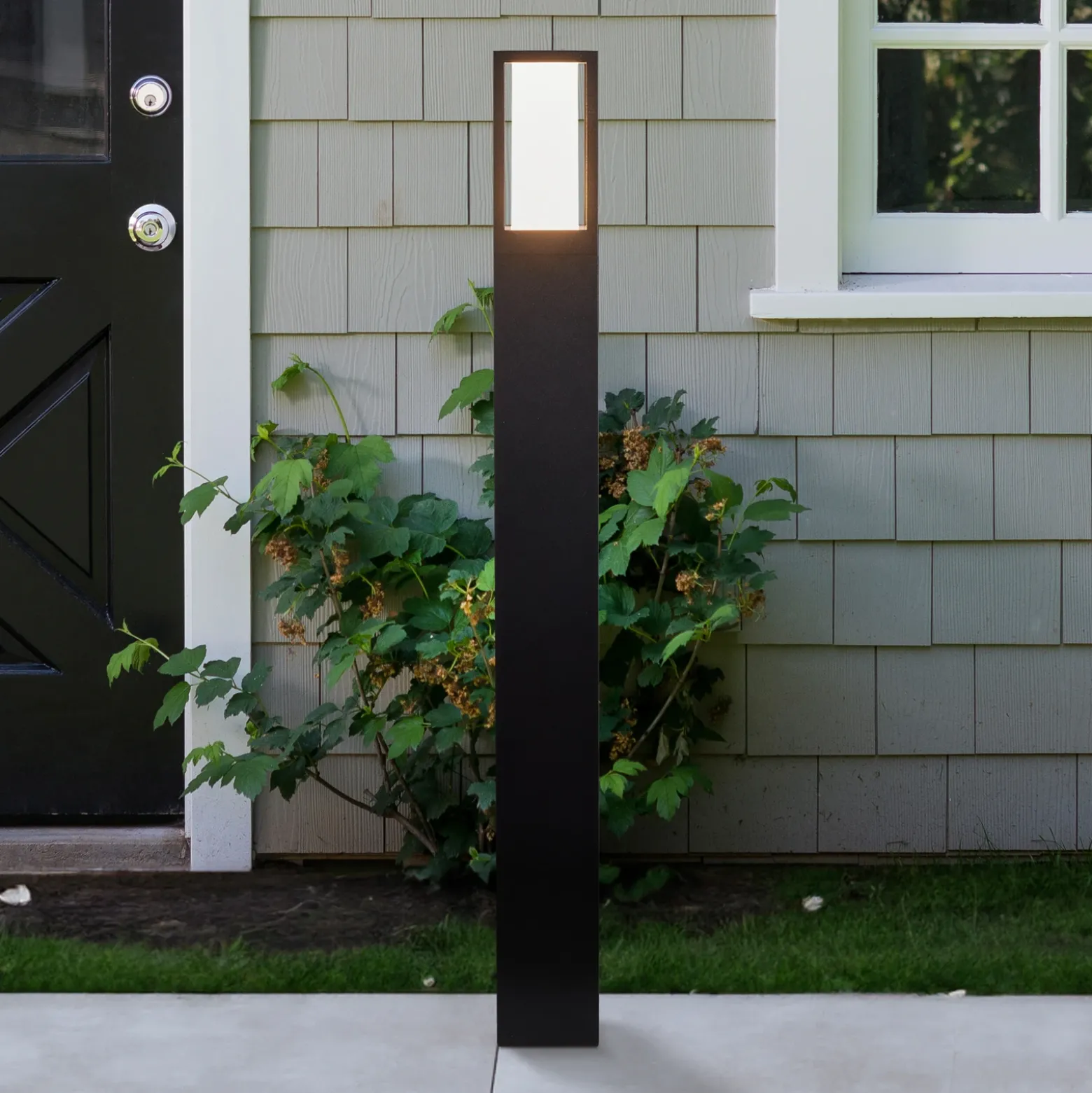 Bolardo luminoso Avenue, negro, altura 73 cm, metal