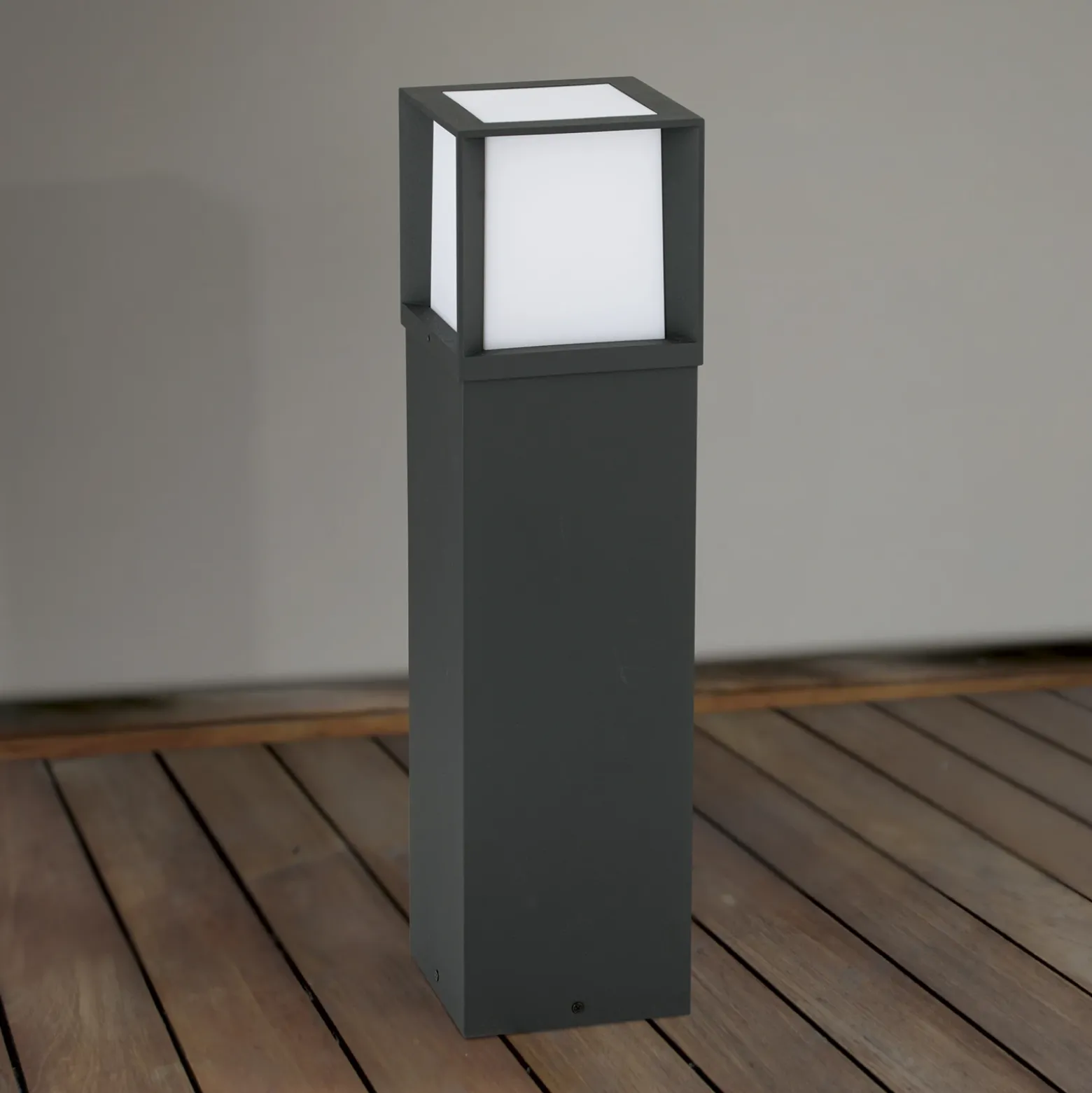 Bolardo luminoso Henry, negro, altura 60 cm, aluminio/acero inoxidable