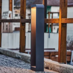 Bolardo luminoso LED Emima de Lindby, 80 cm, antracita, aluminio