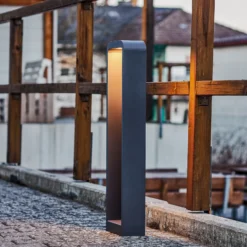 Bolardo luminoso LED Emima de Lindby, 80 cm, antracita, aluminio