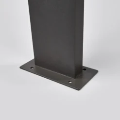 Bolardo luminoso LED Juvia de Lucande, 100 cm, detector de movimiento, IP54