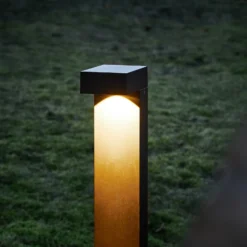 Bolardo luminoso LED LOOM DESIGN Arn, acero Corten, altura 70 cm, aluminio