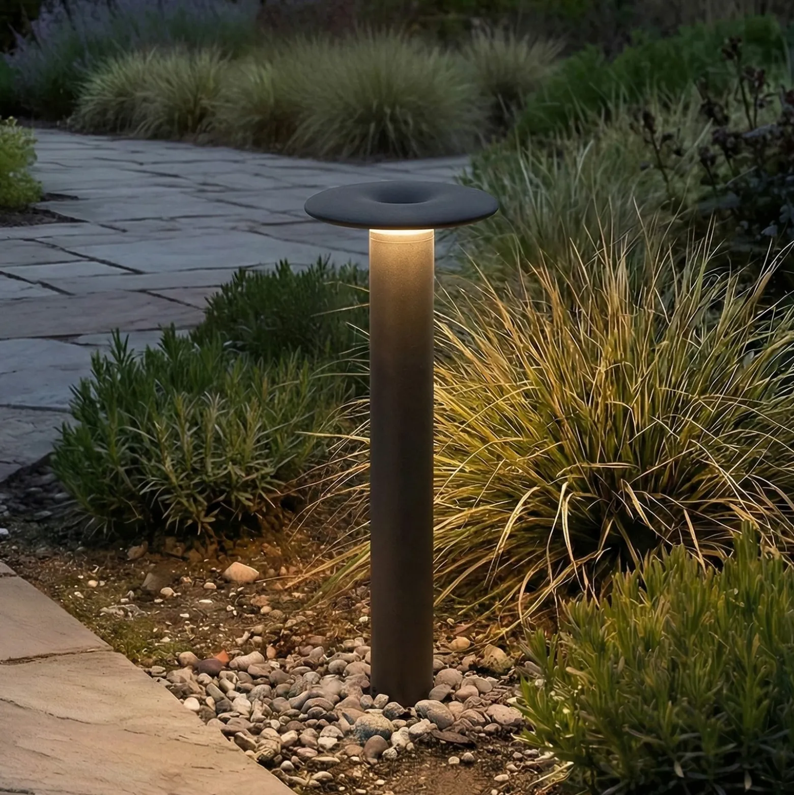 Bolardo luminoso LED Lucande Haloa, negro, altura 50 cm, IP54