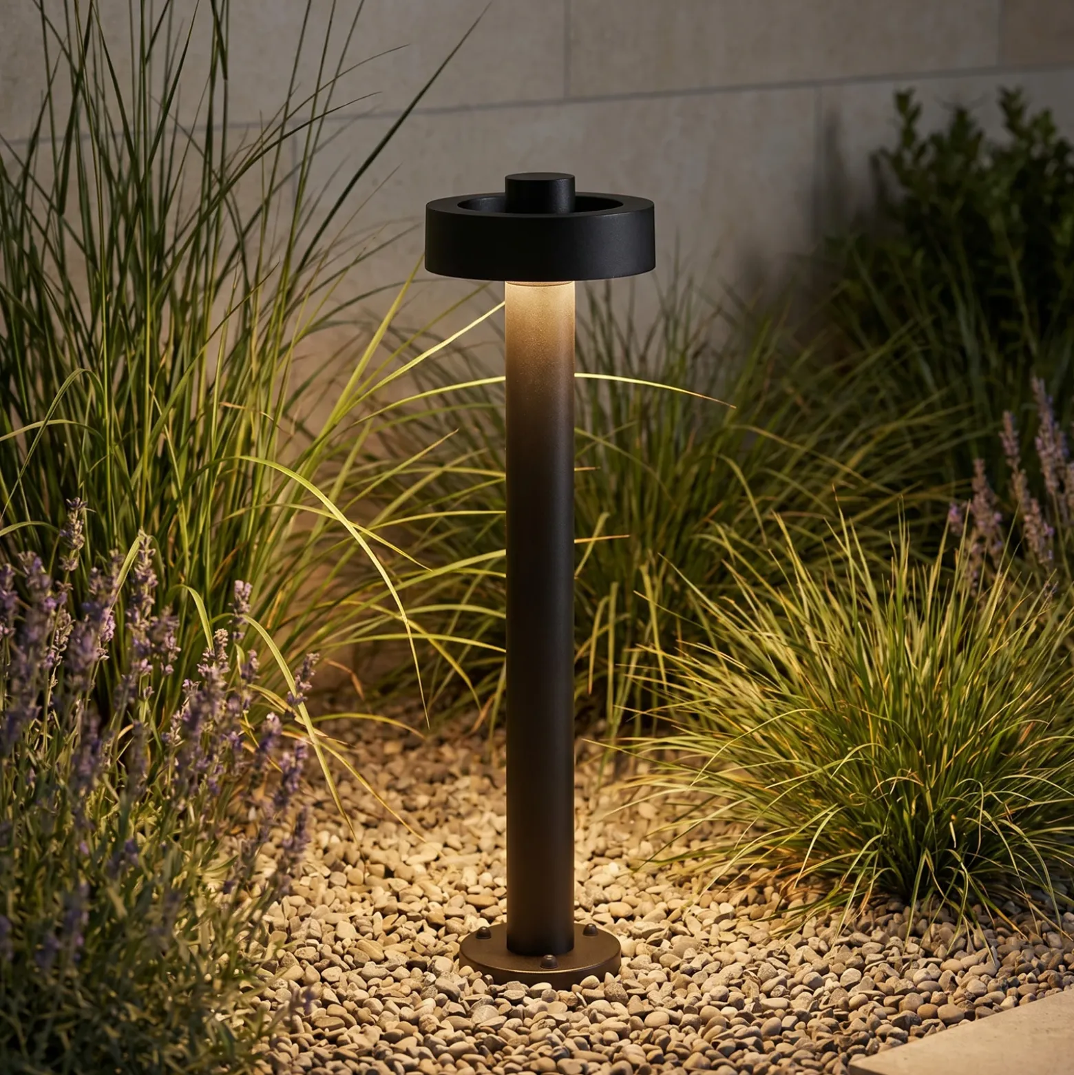Bolardo luminoso LED Lucande Nirella, 60 cm, negra, CCT, IP65