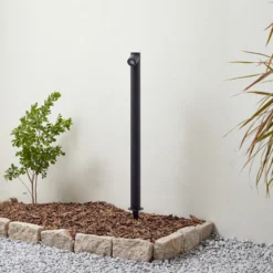 Bolardo luminoso LED Luzian de Lindby, altura 80 cm, negro, pica para fijar en