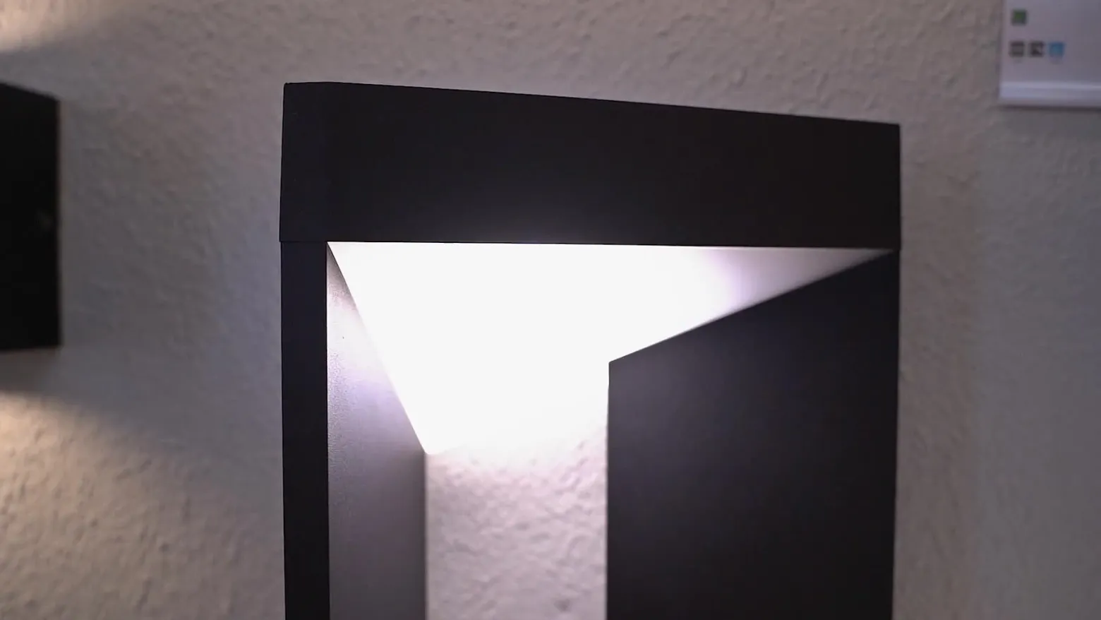 Bolardo luminoso LED Nembro IP54, aluminio fundido