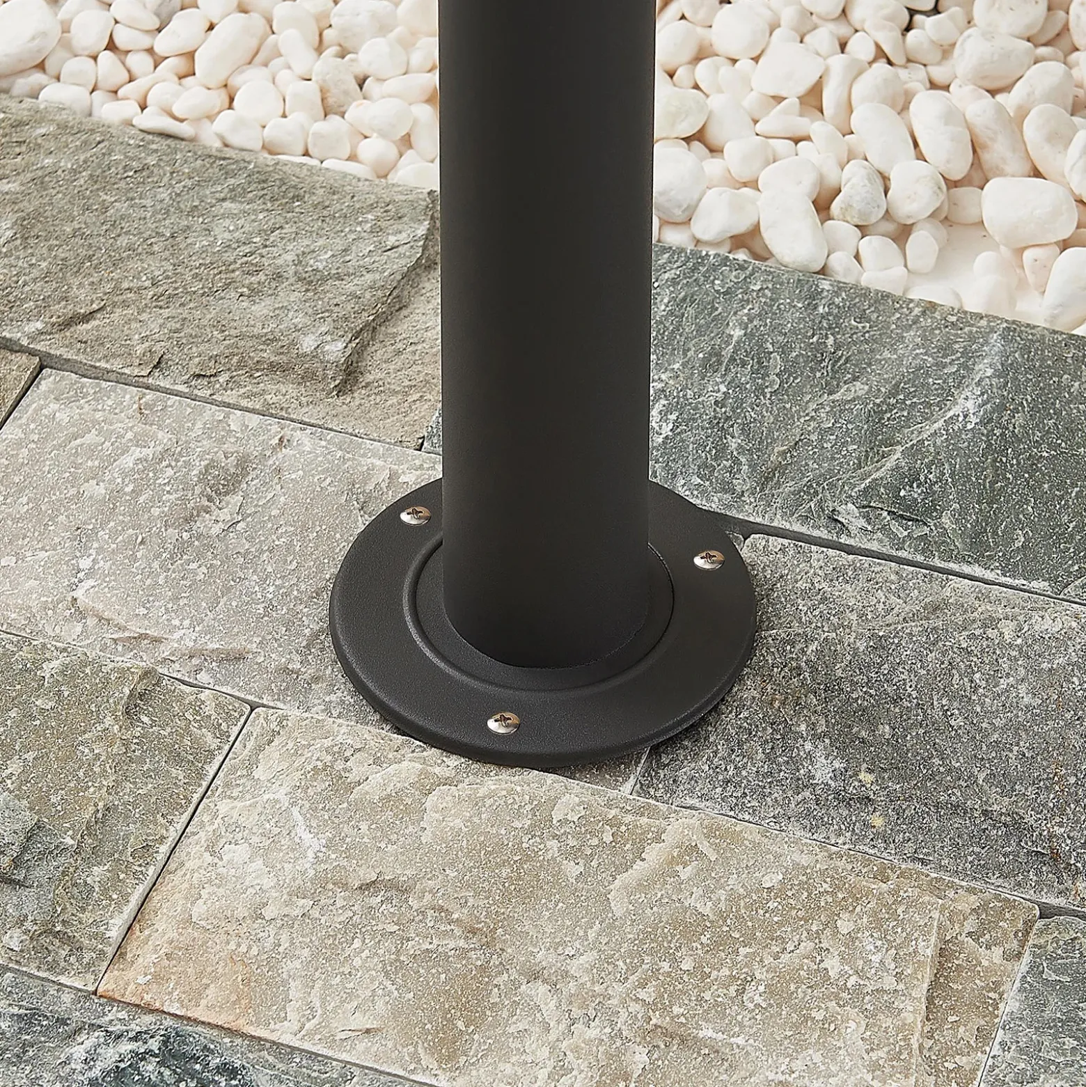 Bolardo luminoso Lindby Filimon, 80 cm, antracita, IP44, E27