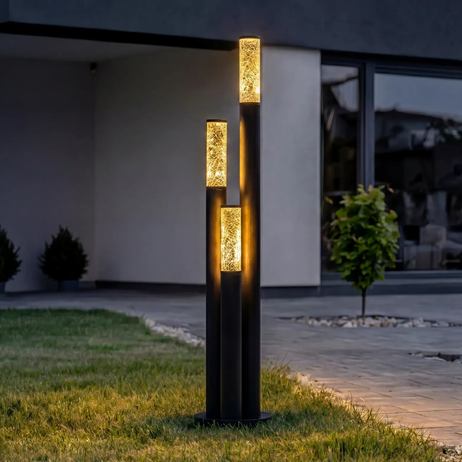 Bolardo luminoso Lindby Gavros, aluminio fundido a presión, 3 luces