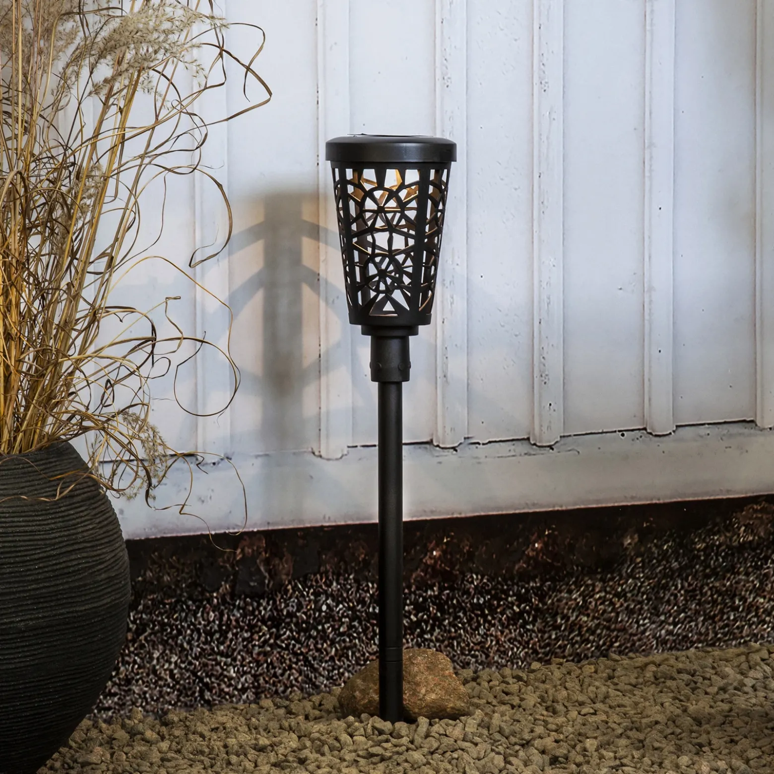 Bolardo solar LED Sinnia con pica de tierra