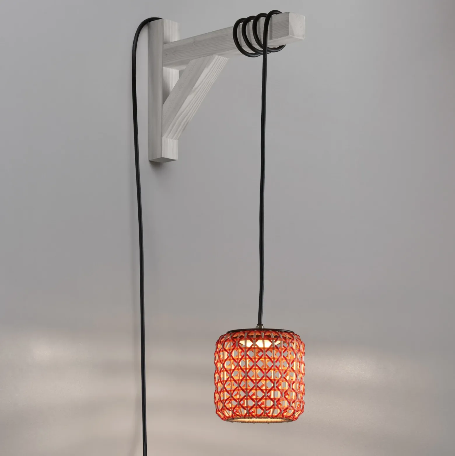 Bover Nans S/16/H colgante LED con enchufe rojo