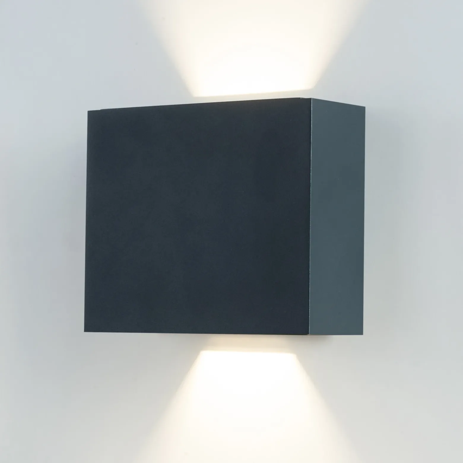 BRUMBERG 60110 aplique LED de exterior up and down