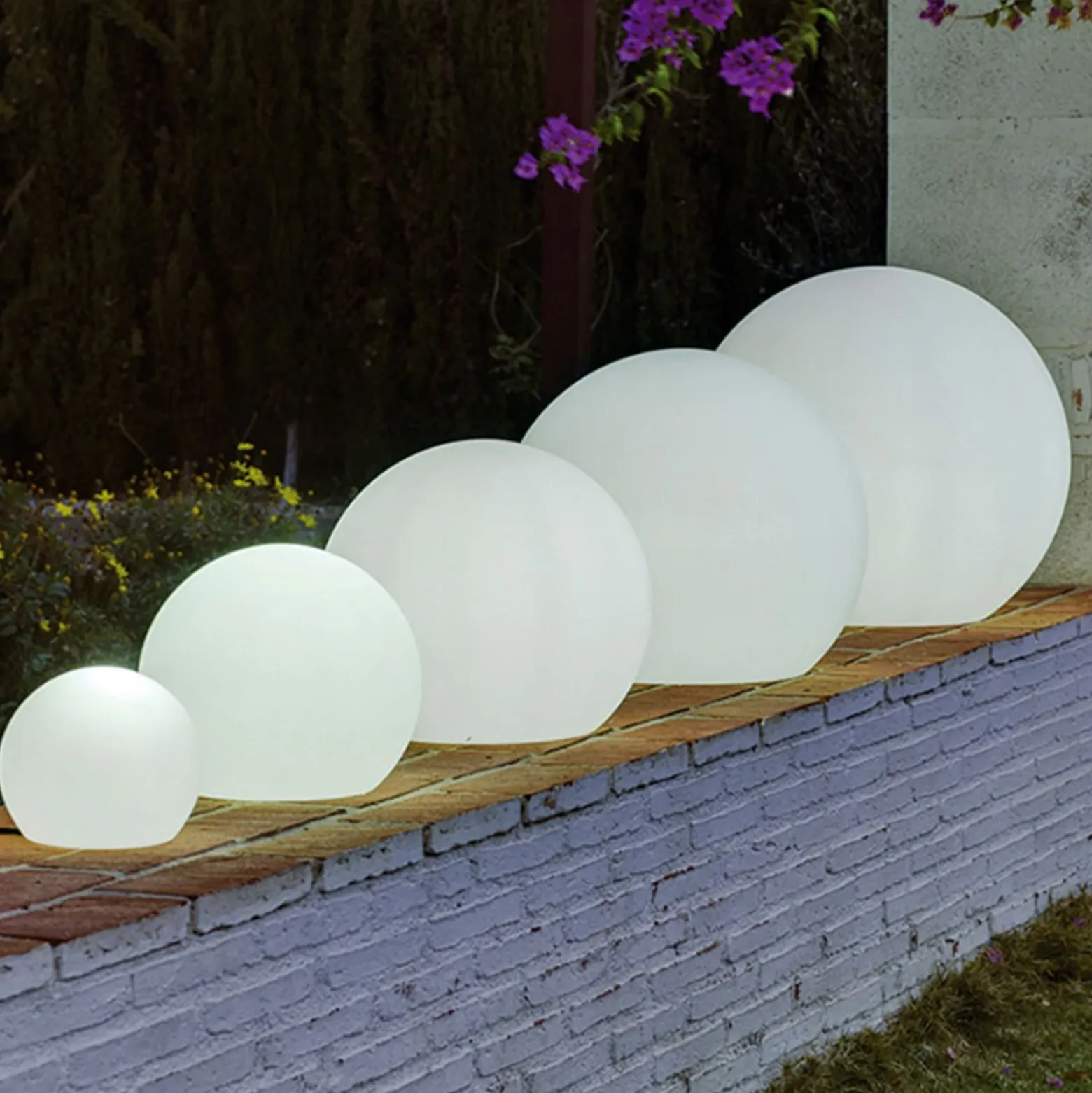 Buly de Newgarden lámpara de suelo globo, Ø 30 cm