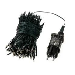 Cadena de luces LED Lindby Kaloyan, atenuable, 200 luces, 2,3 m