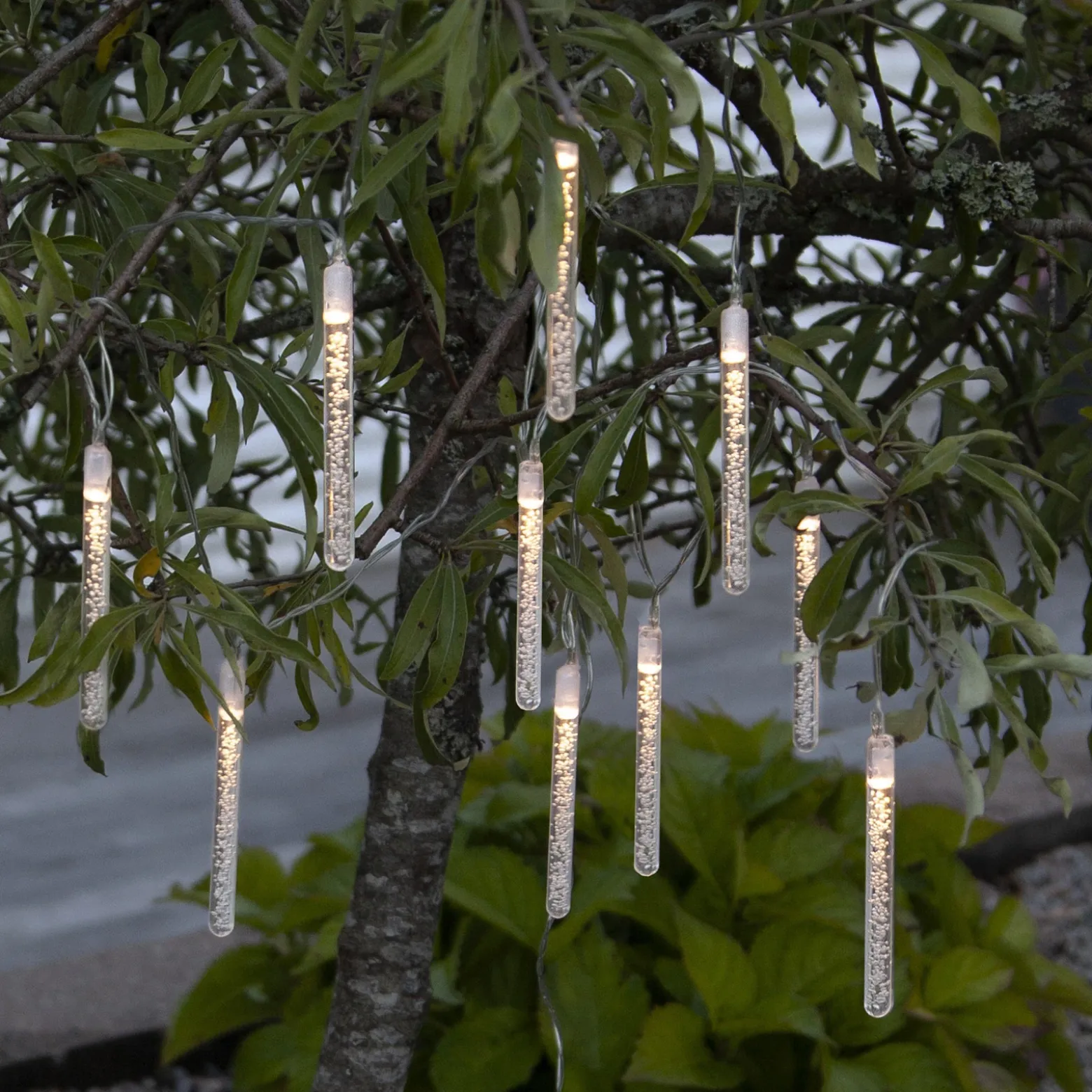 Cadena LED solar Bubbly 10 luces blanco cálido